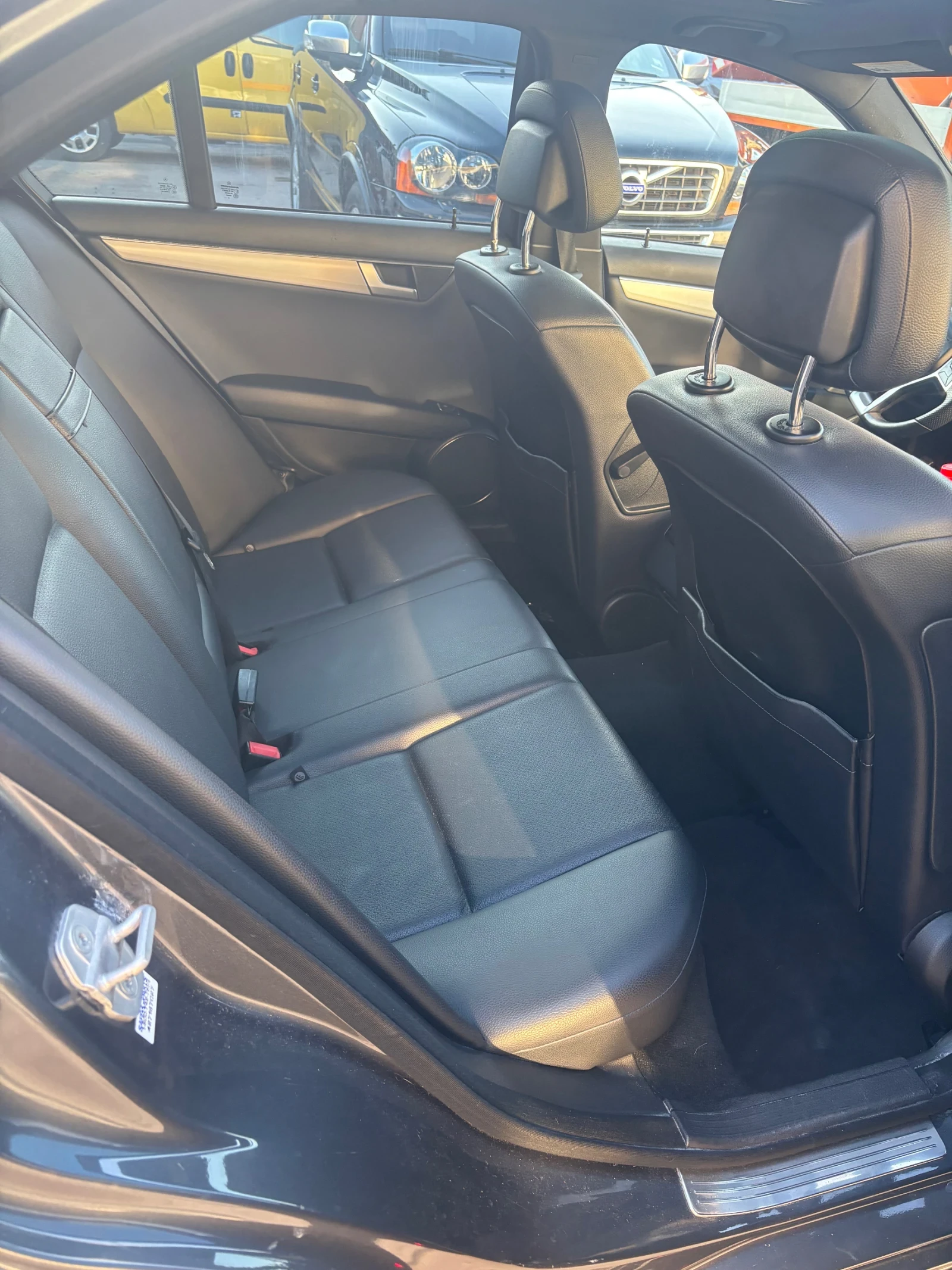 Mercedes-Benz C 250, снимка 15 - Автомобили и джипове - 53775147