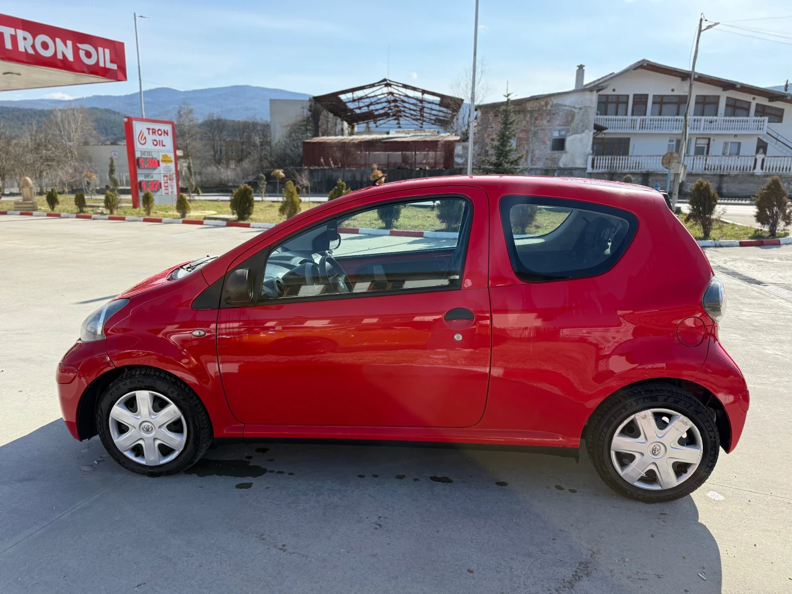 Toyota Aygo 1.0 VVTI напълно обслужена внос Германия, снимка 7 - Автомобили и джипове - 53755959