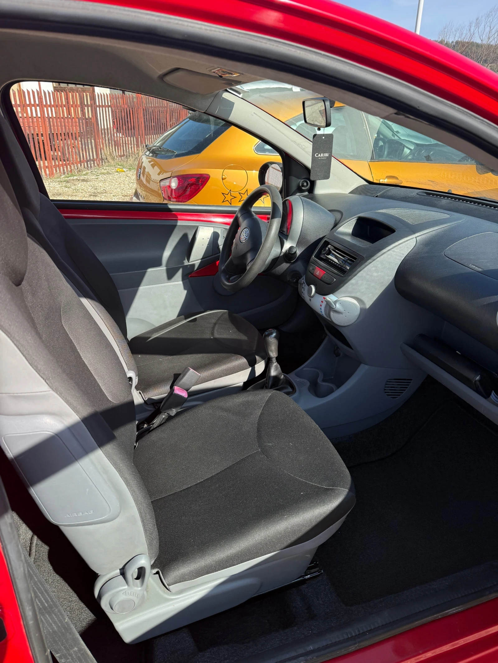 Toyota Aygo 1.0 VVTI напълно обслужена внос Германия, снимка 9 - Автомобили и джипове - 53755959