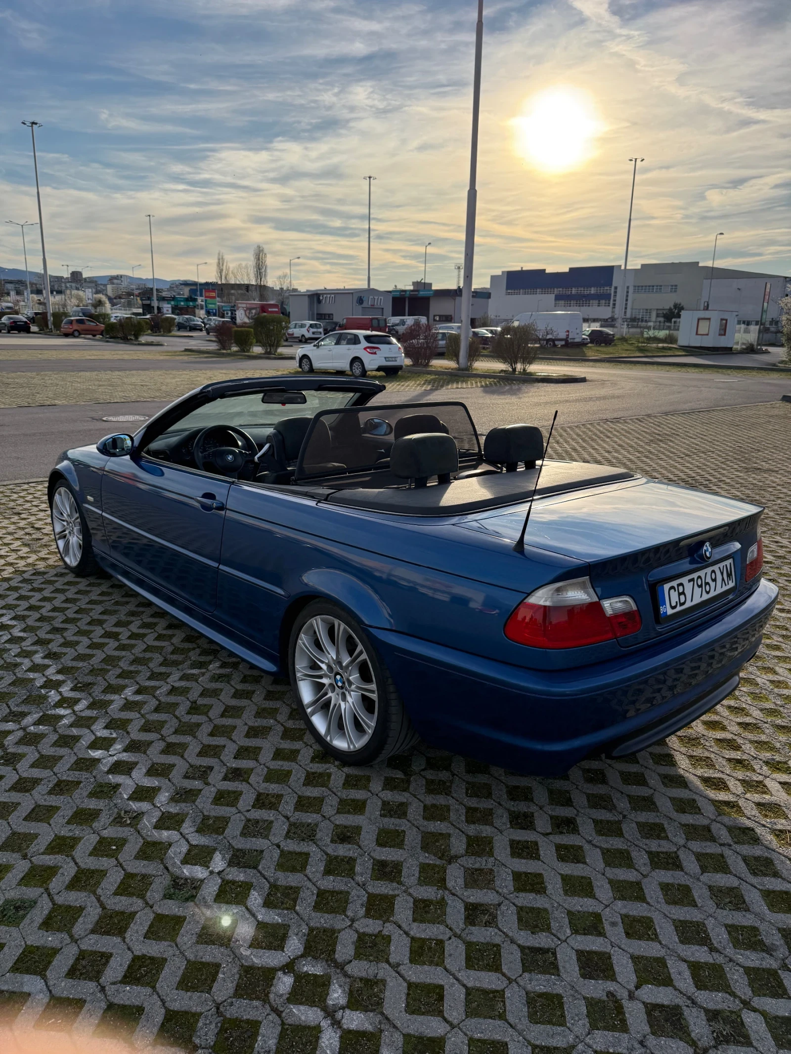 BMW 320, снимка 4 - Автомобили и джипове - 54129575