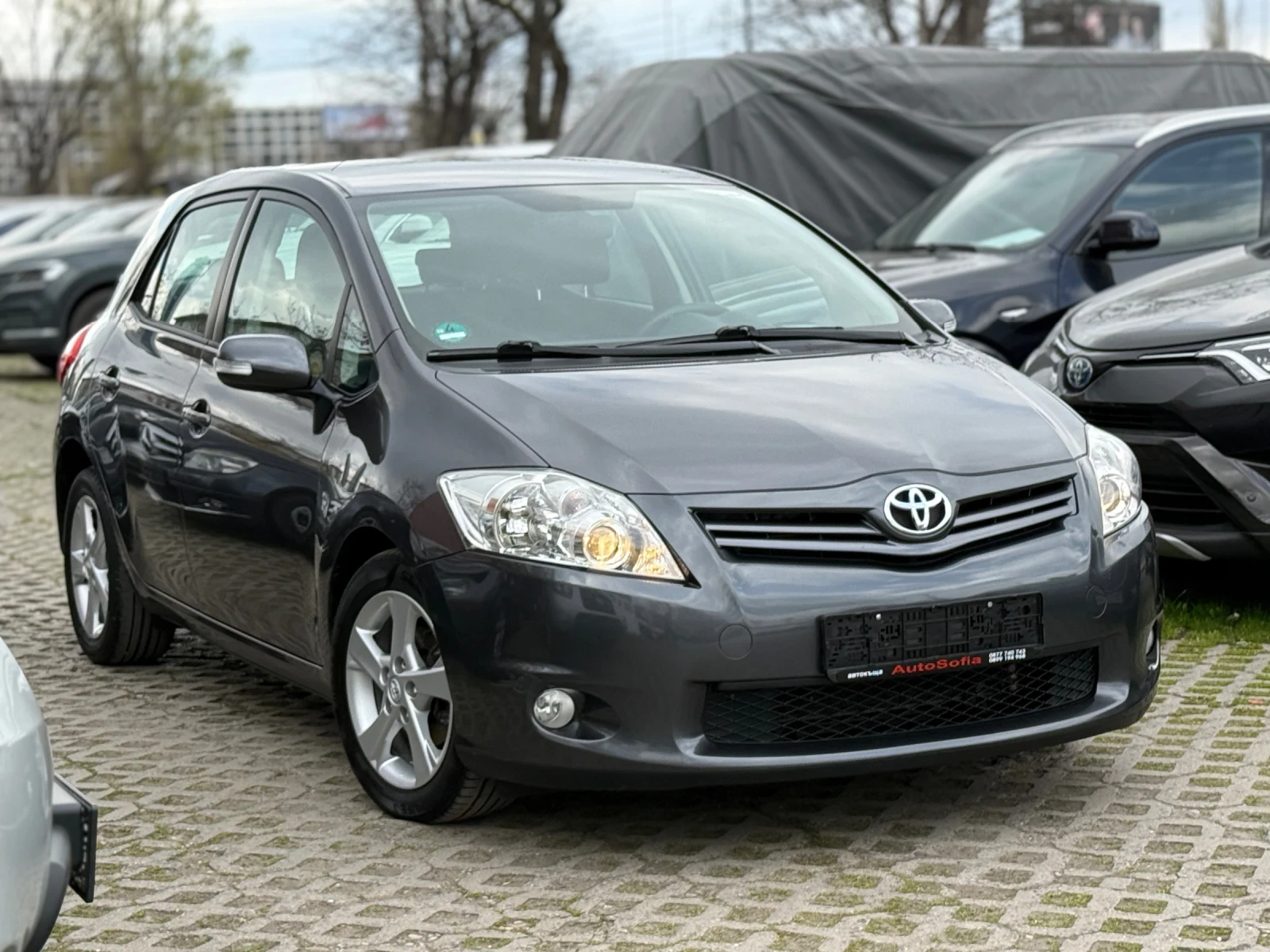 Toyota Auris 1.6i-132К.С, КАТО НОВА, 139Х.КМ, ФЕЙСЛИФТ, КАМЕРА, снимка 2 - Автомобили и джипове - 54166146