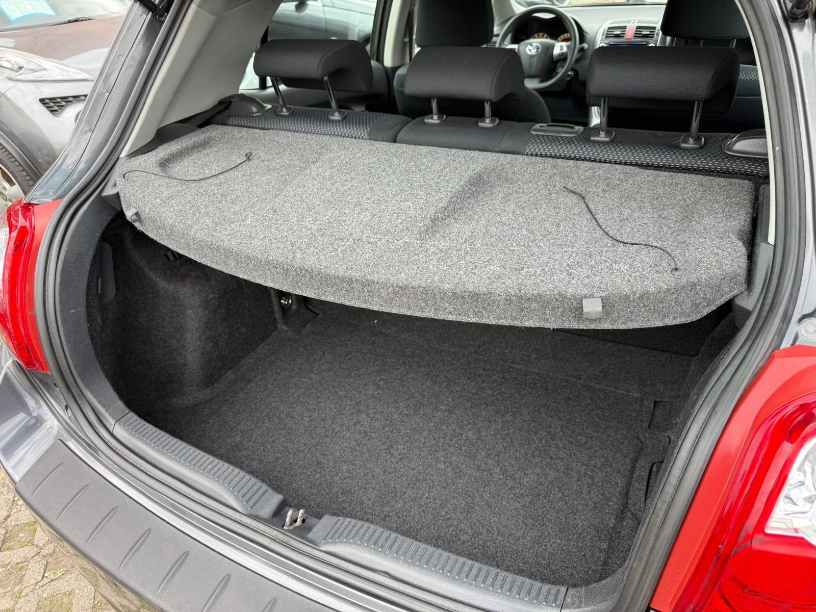 Toyota Auris 1.6i-132К.С, КАТО НОВА, 139Х.КМ, ФЕЙСЛИФТ, КАМЕРА, снимка 16 - Автомобили и джипове - 54166146