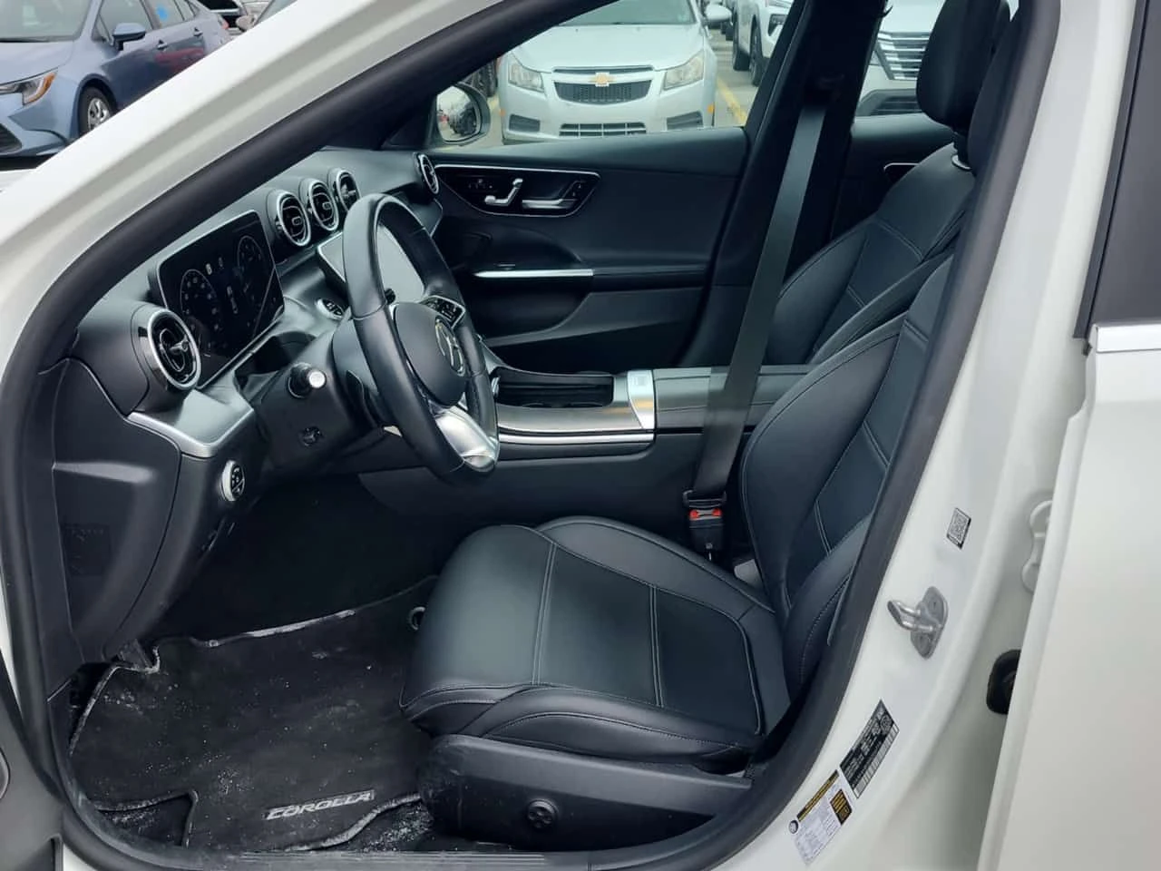 Mercedes-Benz C 300 ПАНО| AMBIENT| 360 КАМЕРИ| ОБДУХВАНЕ| , снимка 9 - Автомобили и джипове - 54225918