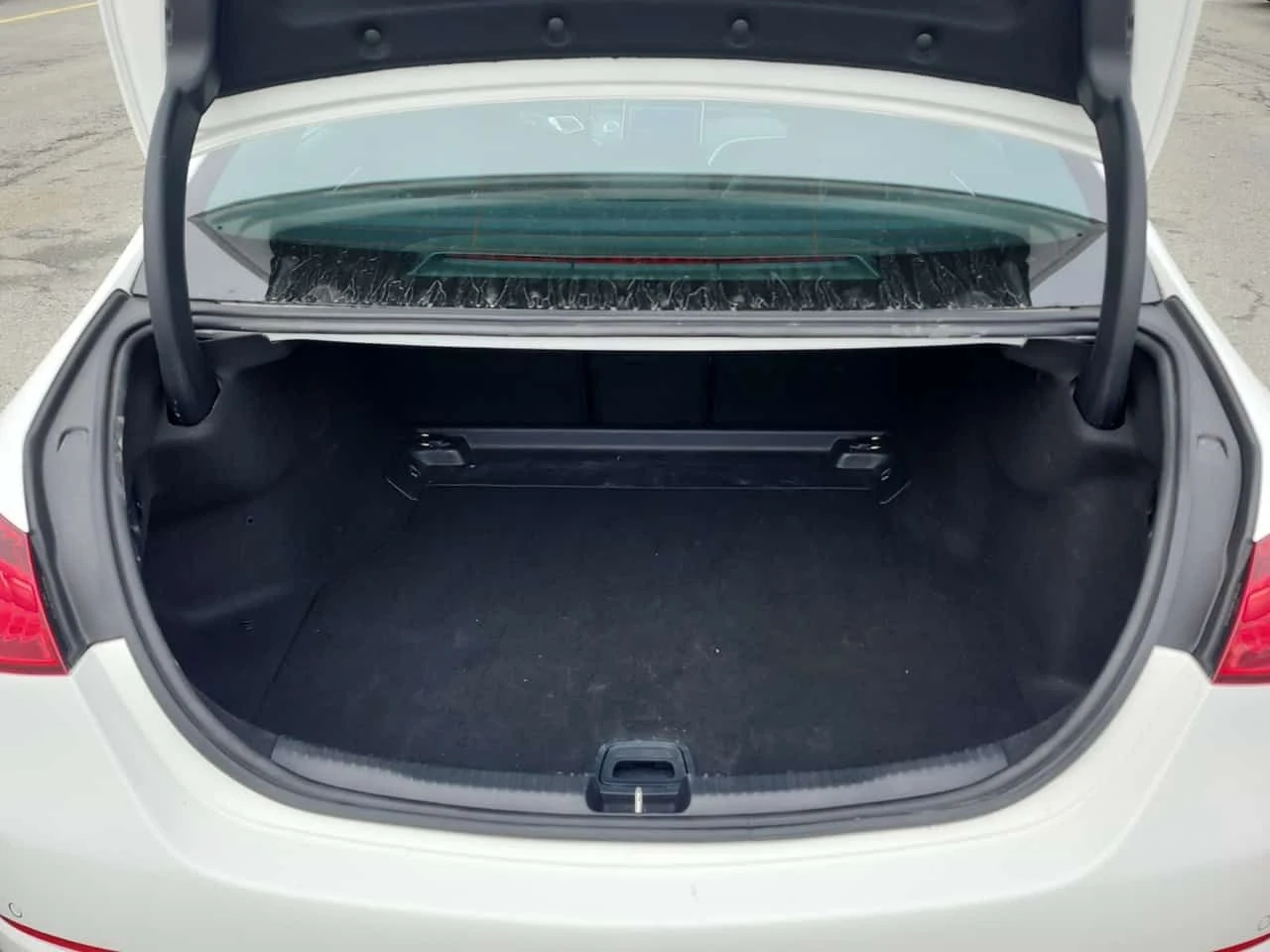 Mercedes-Benz C 300 ПАНО| AMBIENT| 360 КАМЕРИ| ОБДУХВАНЕ| , снимка 7 - Автомобили и джипове - 54225918