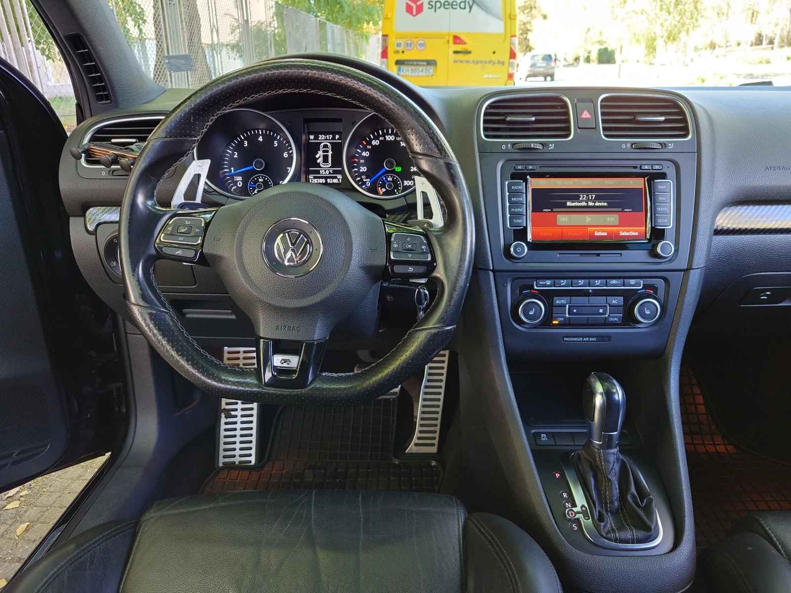 VW Golf 6 R, снимка 11 - Автомобили и джипове - 54386505