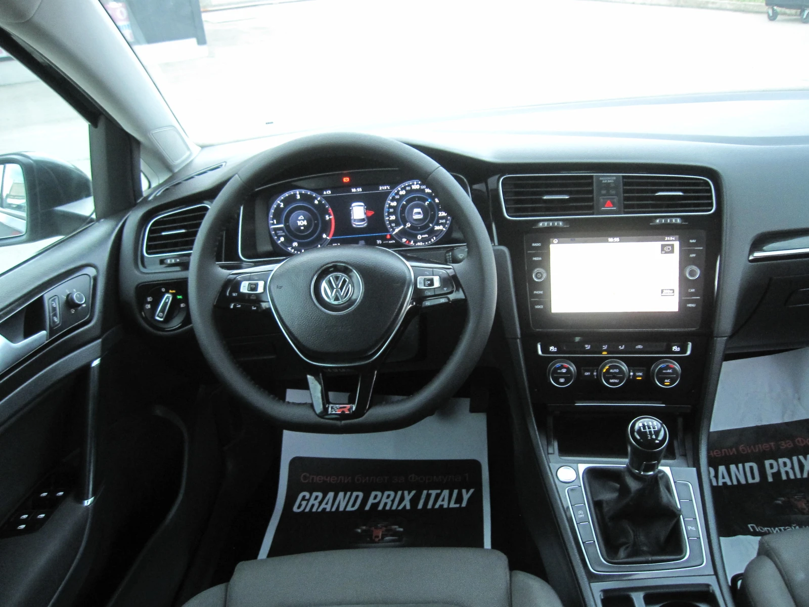 VW Golf R-Line, 1, 6-TDI, Digital, Matrix, снимка 7 - Автомобили и джипове - 54457930