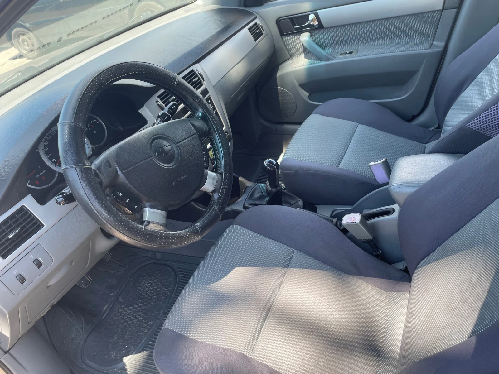 Chevrolet Lacetti седан, снимка 14 - Автомобили и джипове - 54667514