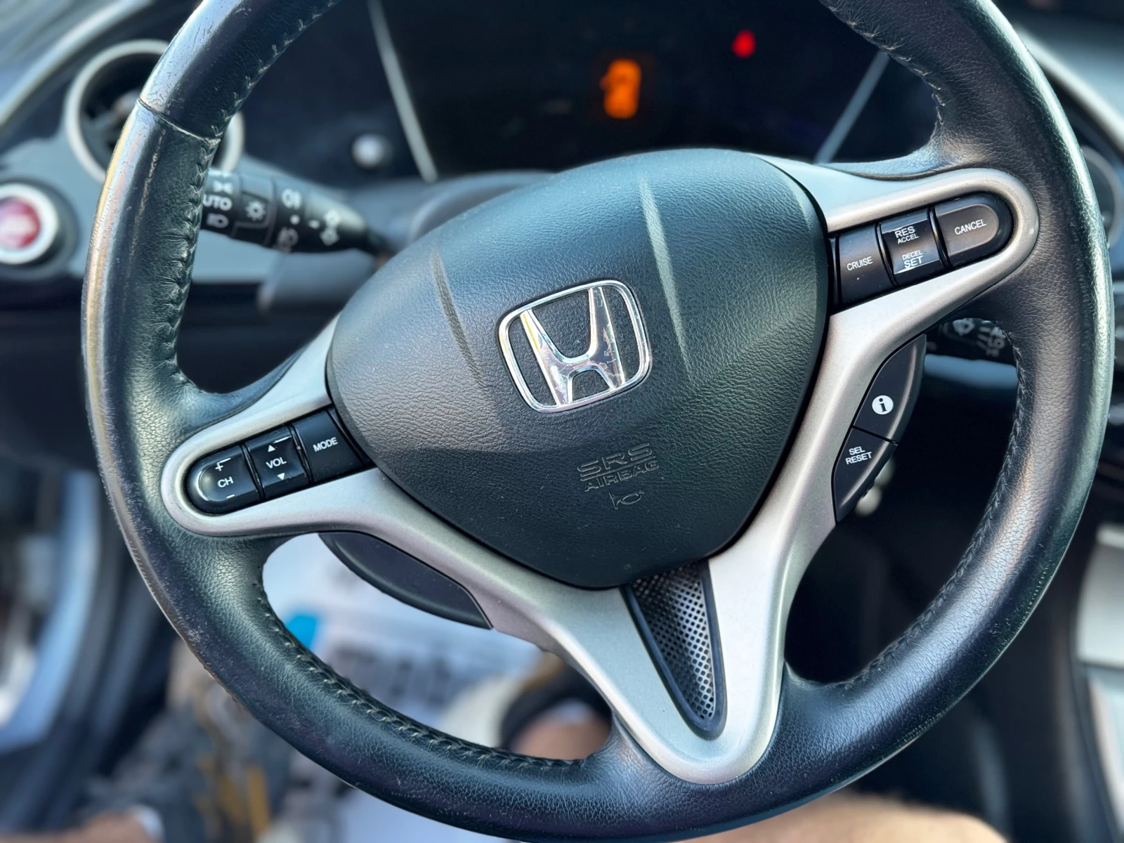 Honda Civic 1.8Vtec-140* KLIMA* NOV VNOS* , снимка 7 - Автомобили и джипове - 54755225