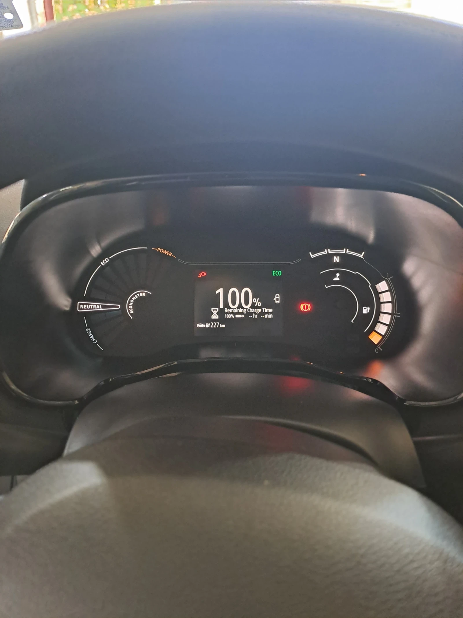 Dacia Spring, снимка 17 - Автомобили и джипове - 55105840