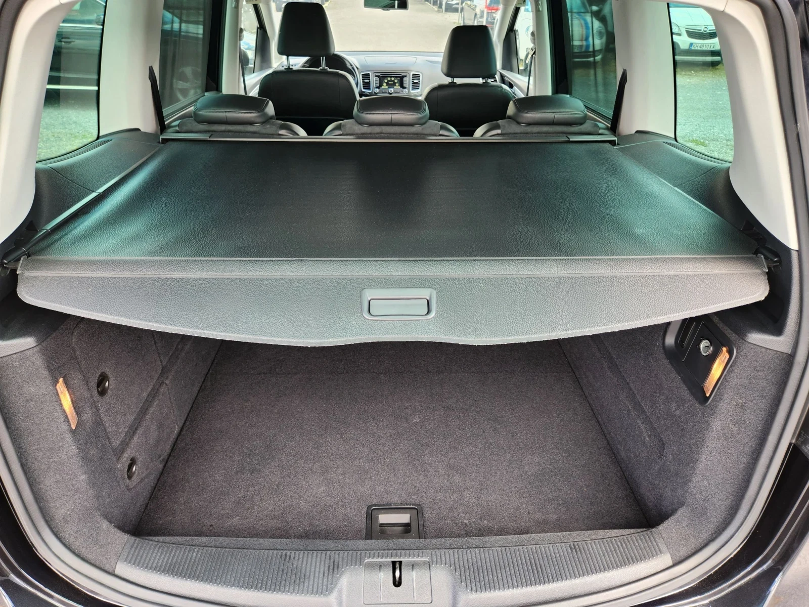 VW Sharan, снимка 13 - Автомобили и джипове - 55228004