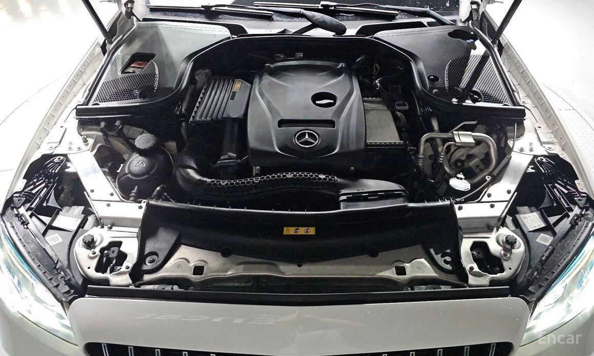 Mercedes-Benz E 300, снимка 6 - Автомобили и джипове - 55471662