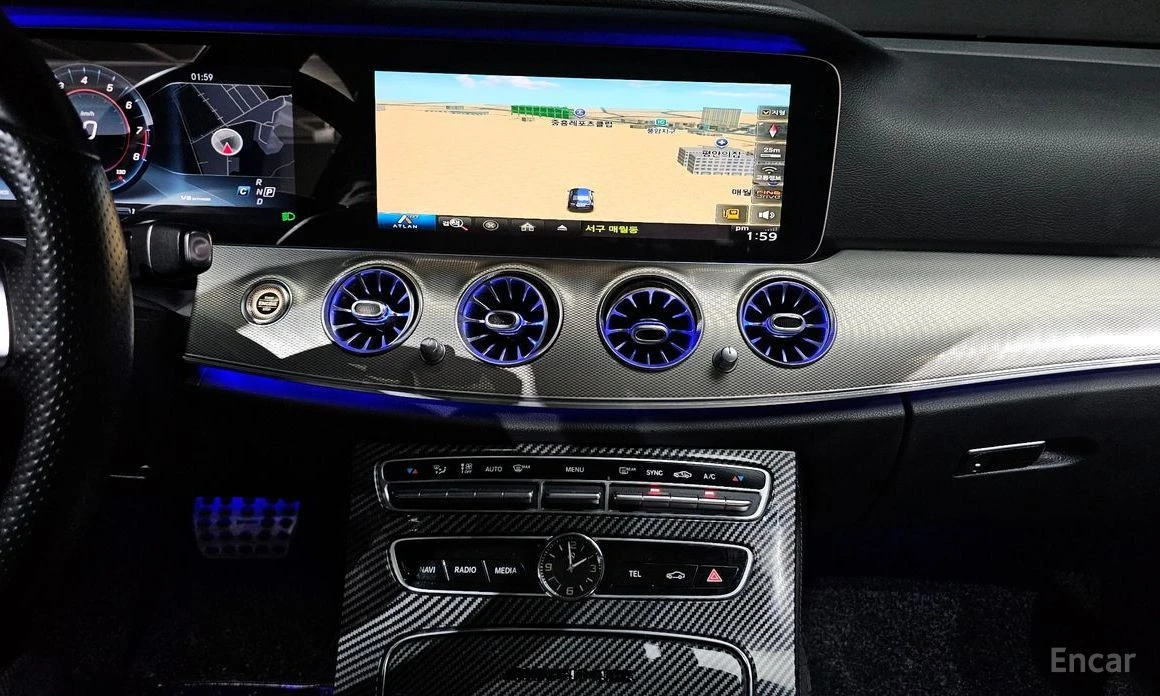 Mercedes-Benz E 300, снимка 12 - Автомобили и джипове - 55471662