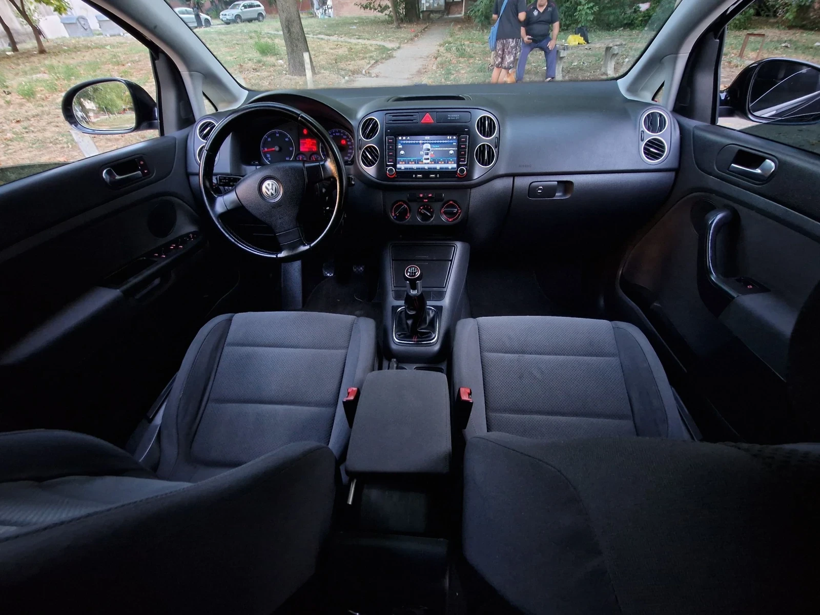 VW Golf 1.9TDI 105к.с., снимка 7 - Автомобили и джипове - 55643972