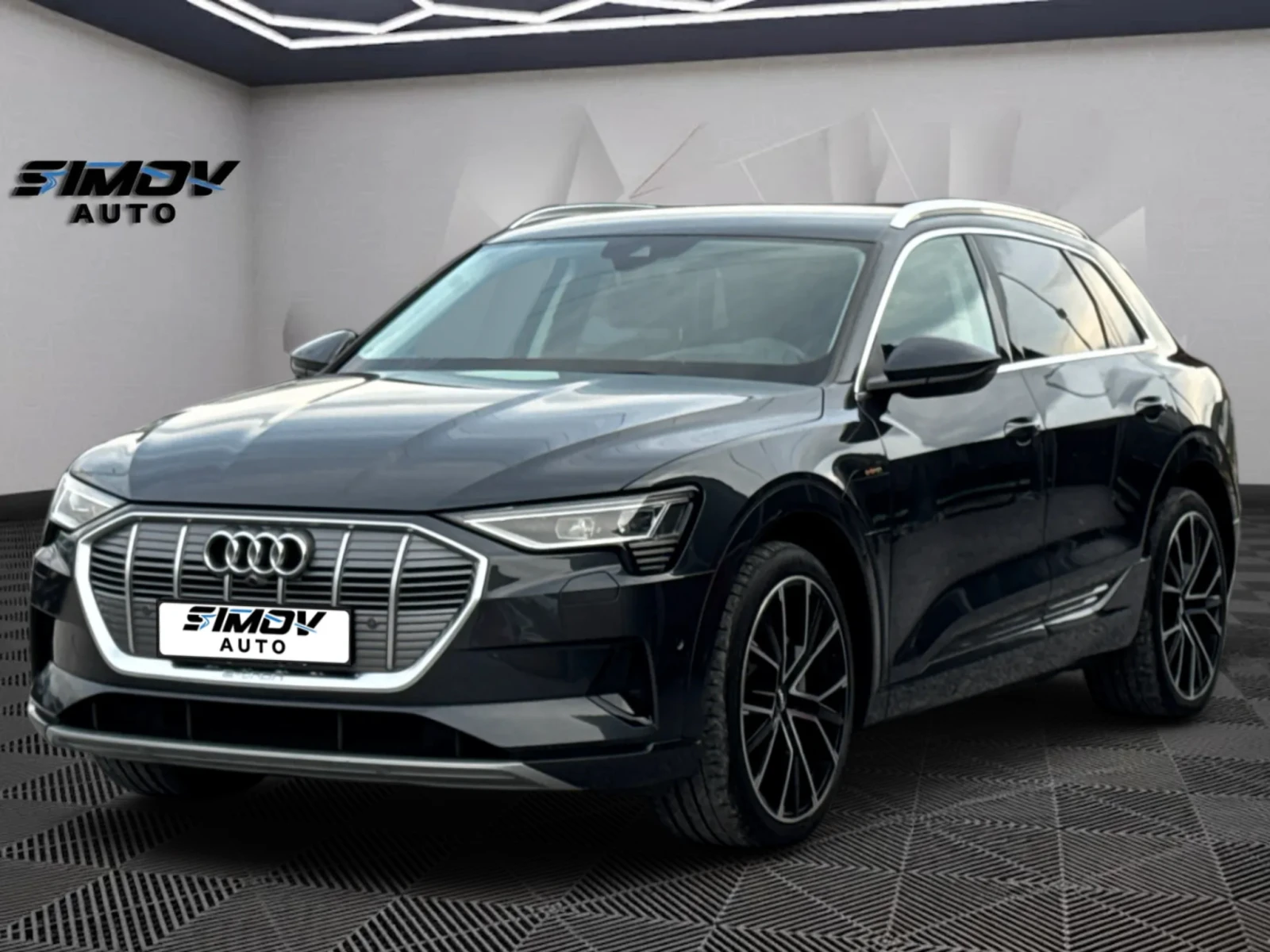 Audi E-Tron 55 95KWH HEAD-UP ОБДУХВАНЕ KEYLESSGO КАМЕРИ 360