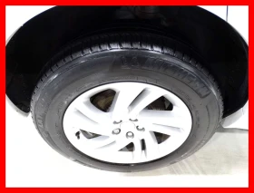 Land Rover Discovery Sport R-DYNAMIC S 4WD * LEATHER/BACKUP CAM/NAVI/LOADED*  - 20917 € - 32414375 8