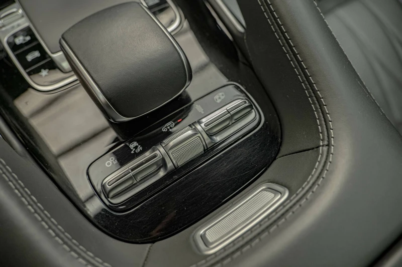 Mercedes-Benz GLE 63 S AMG 4Matic+ /Carbon/Обдувхане/Burmester/Панорама, снимка 11 - Автомобили и джипове - 51358016