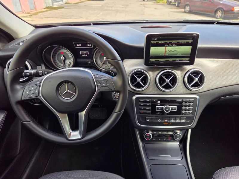 Mercedes-Benz GLA 200 CDI, снимка 15 - Автомобили и джипове - 52021738