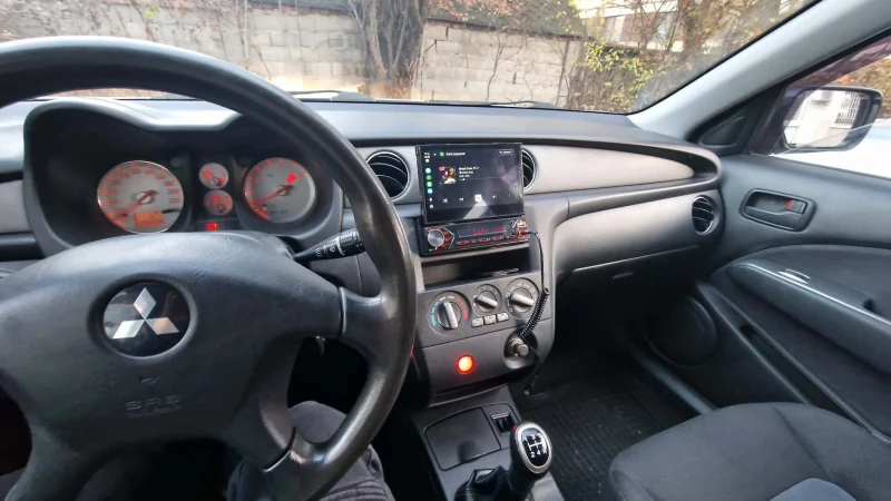 Mitsubishi Outlander, снимка 12 - Автомобили и джипове - 52867569