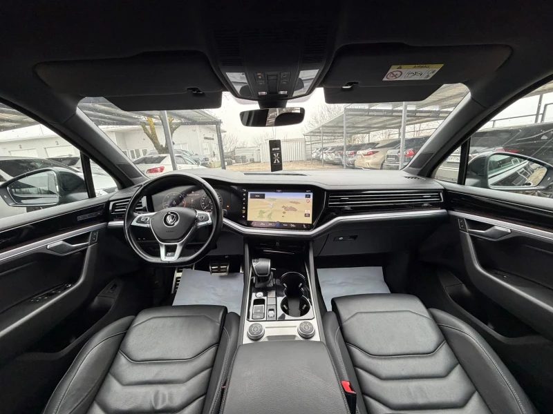VW Touareg R-Line/3.0TDI/Navi, снимка 9 - Автомобили и джипове - 53463578
