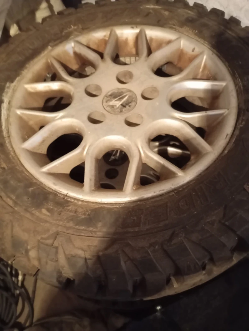 Daihatsu Terios, снимка 11 - Автомобили и джипове - 53563589