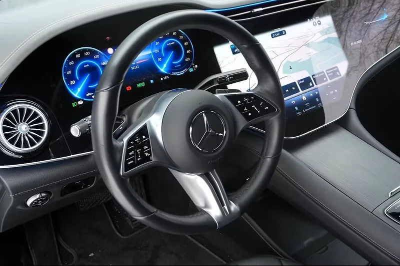 Mercedes-Benz EQE 300, снимка 4 - Автомобили и джипове - 54362499