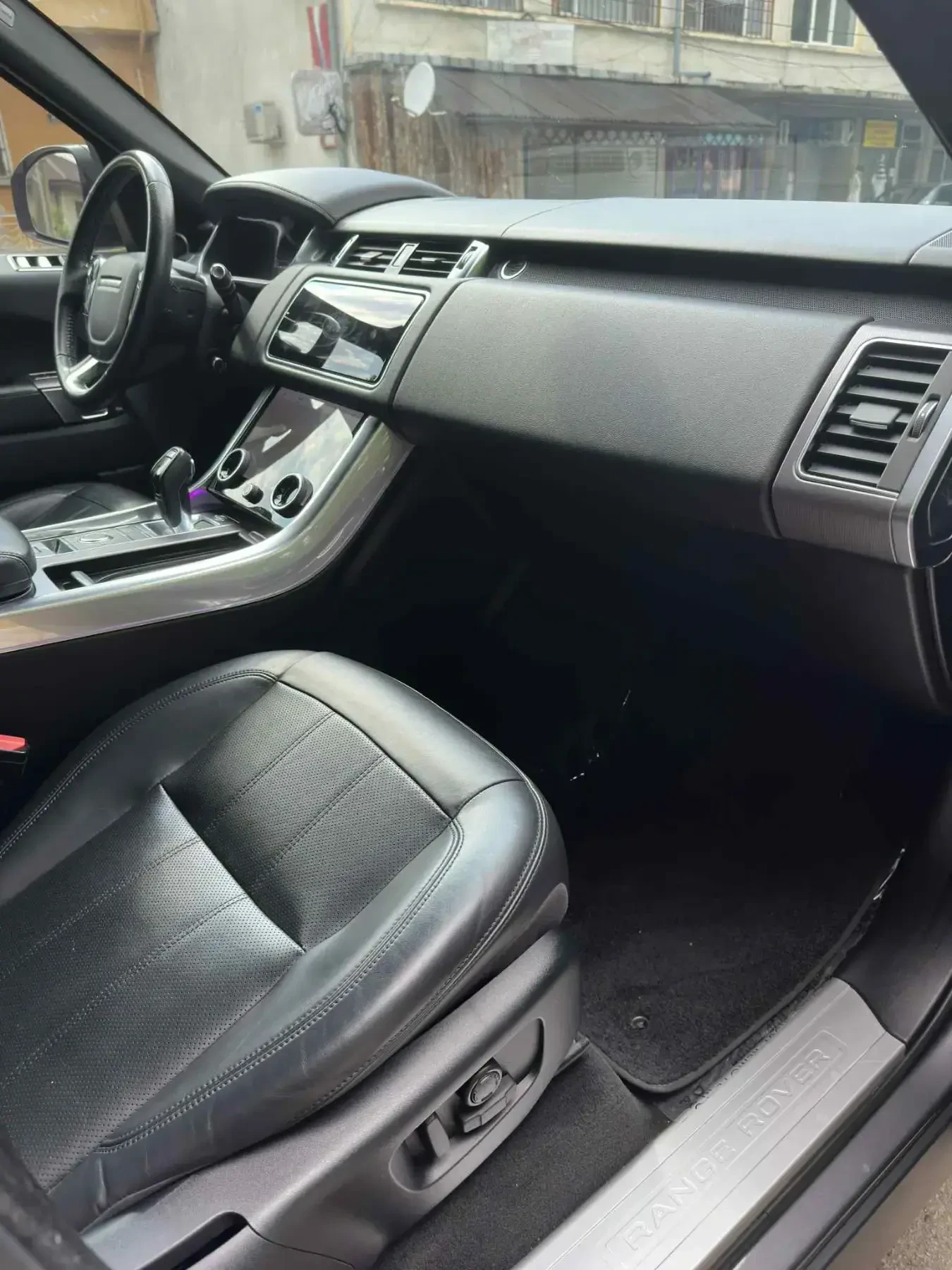 Land Rover Range Rover Sport  - изображение 9