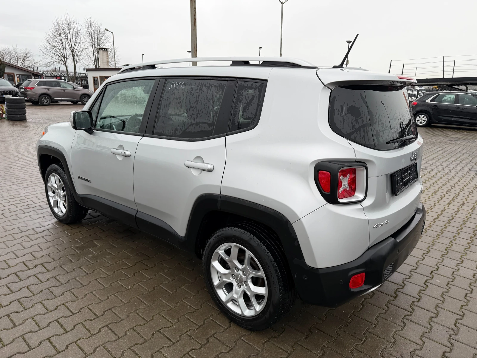 Jeep Renegade 2.0M-JET 4WD AVTOMAT/NAVI/KAMERA EURO 6 - изображение 8