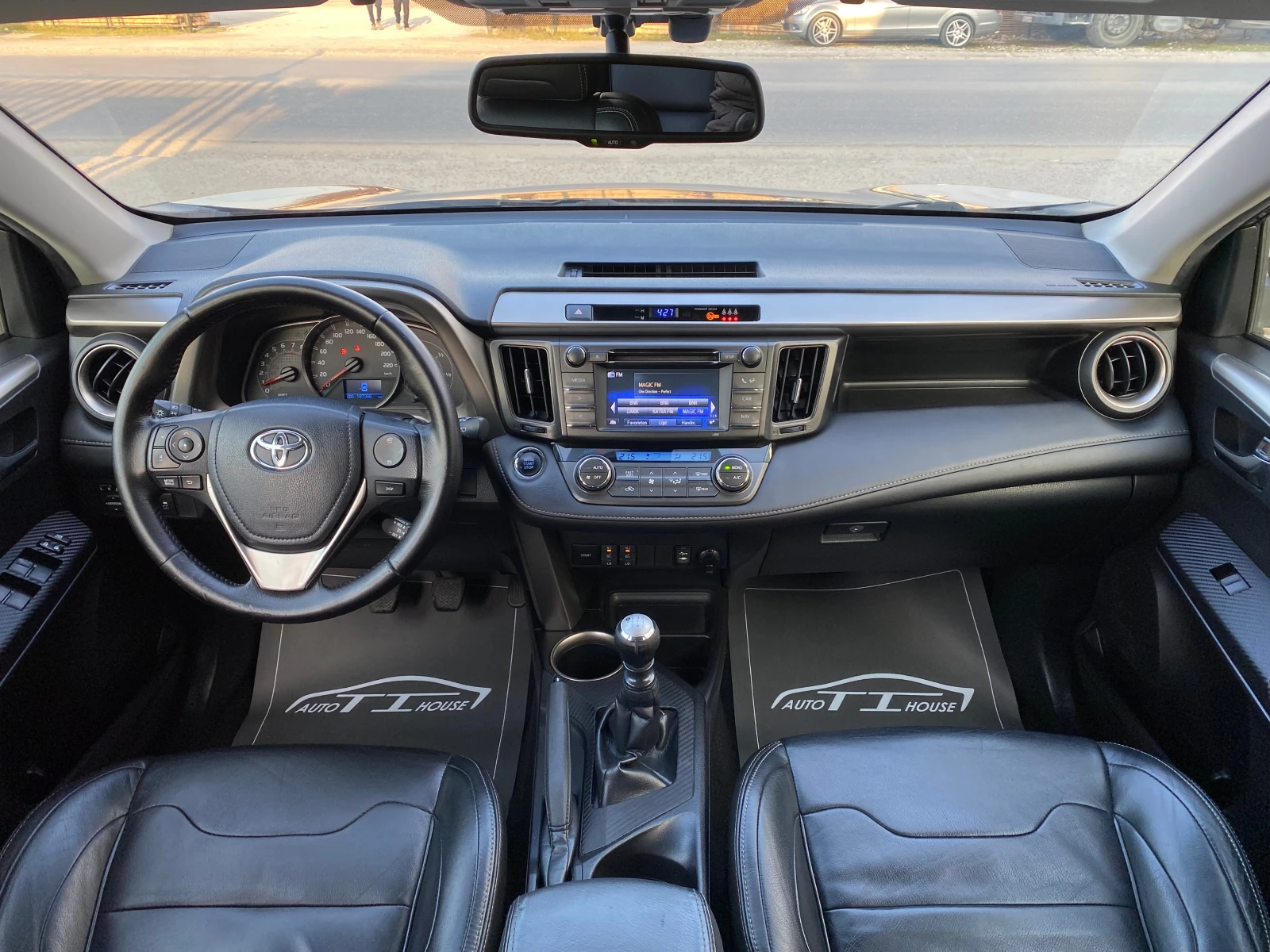 Toyota Rav4 Key GO* Exclusive* 4x4* , снимка 9 - Автомобили и джипове - 53864322