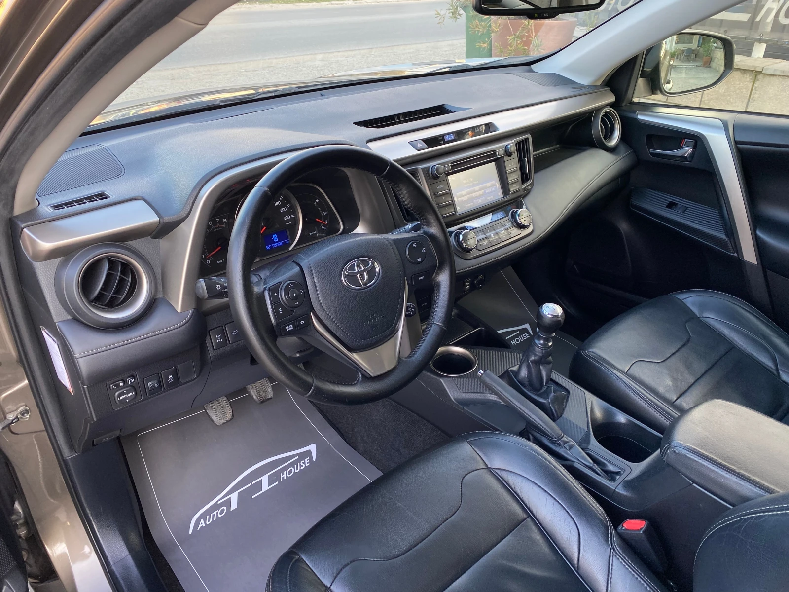 Toyota Rav4 Key GO* Exclusive* 4x4* , снимка 8 - Автомобили и джипове - 53864322