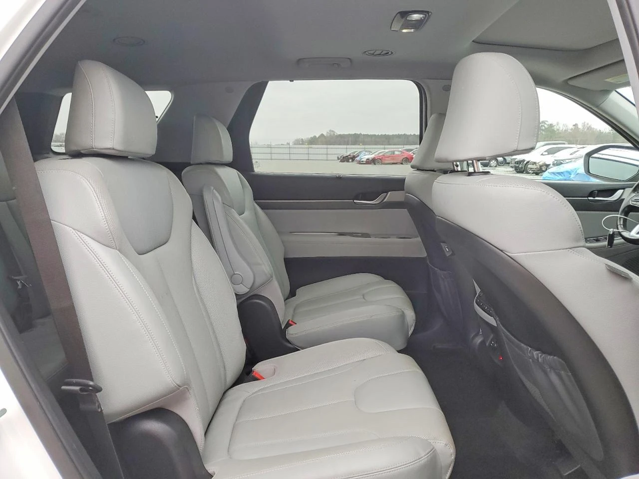 Hyundai Palisade 3.8V6* SEL* РЕАЛНИ КМ, снимка 10 - Автомобили и джипове - 54479014