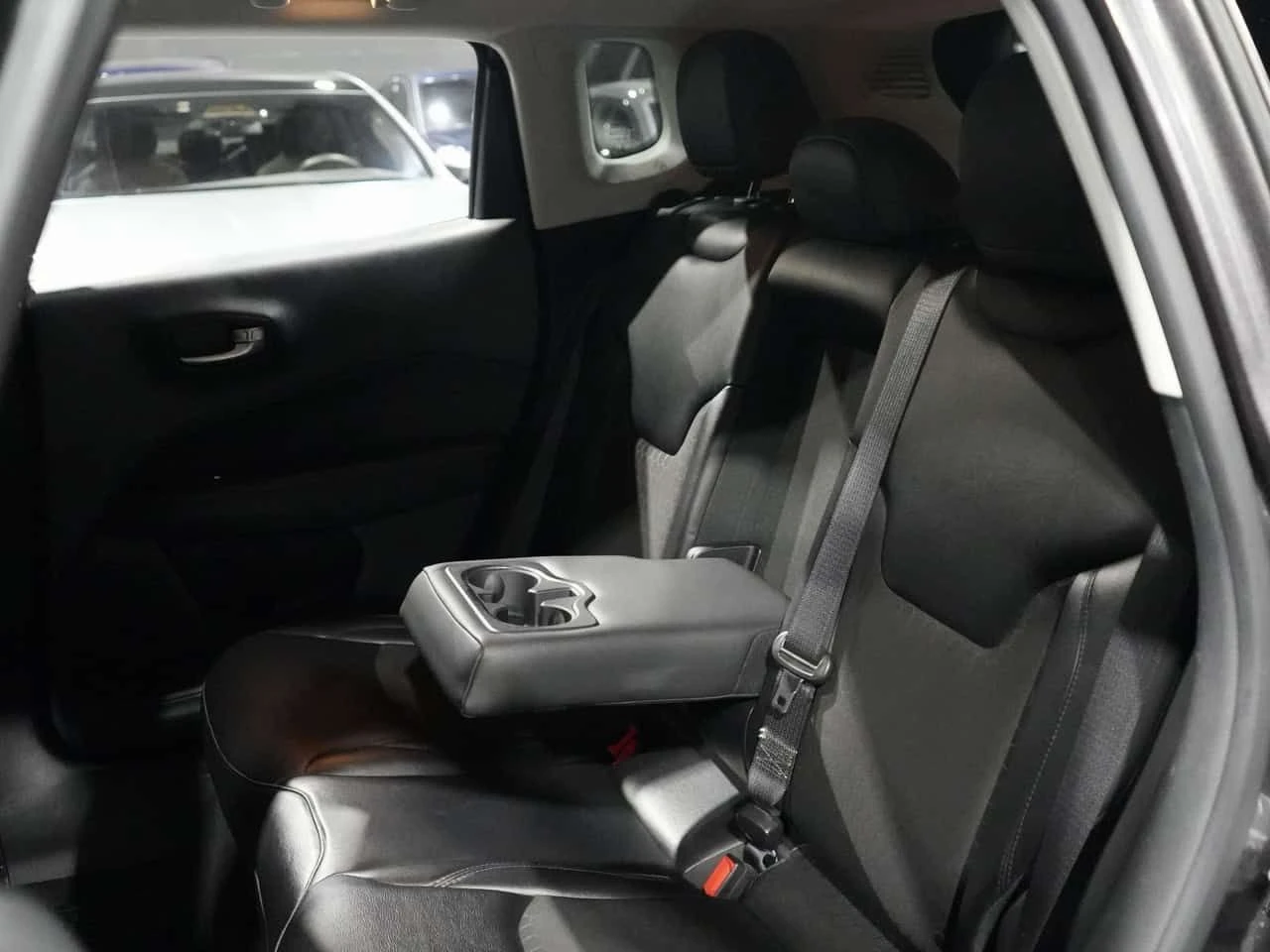Jeep Compass * Longitude, North, Latitude * CARFAX * ���� �� �� | Mobile.bg � ����������� 14