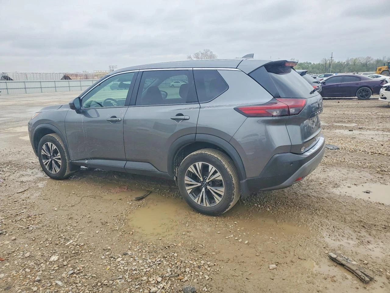 Nissan Rogue SV, снимка 4 - Автомобили и джипове - 54637887