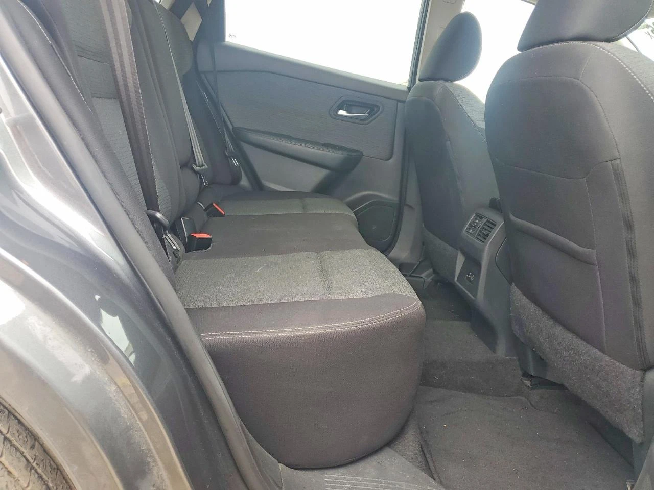 Nissan Rogue SV, снимка 9 - Автомобили и джипове - 54637887