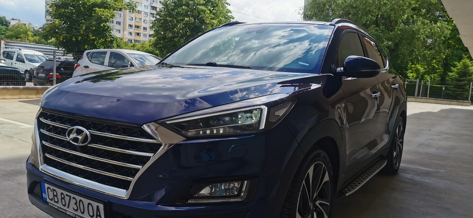 Hyundai Tucson 2.0CRDI PREMIUM, снимка 2 - Автомобили и джипове - 54892717