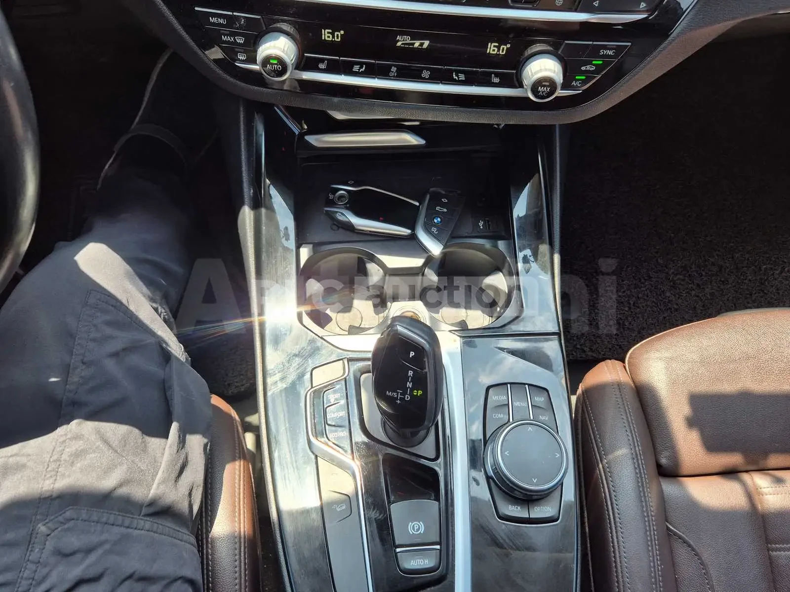 BMW X3 20d xDrive| КАМЕРА| ПОДГРЕВ| HUD| ВКЛ.ТЕХНОТЕСТ, снимка 7 - Автомобили и джипове - 54928883
