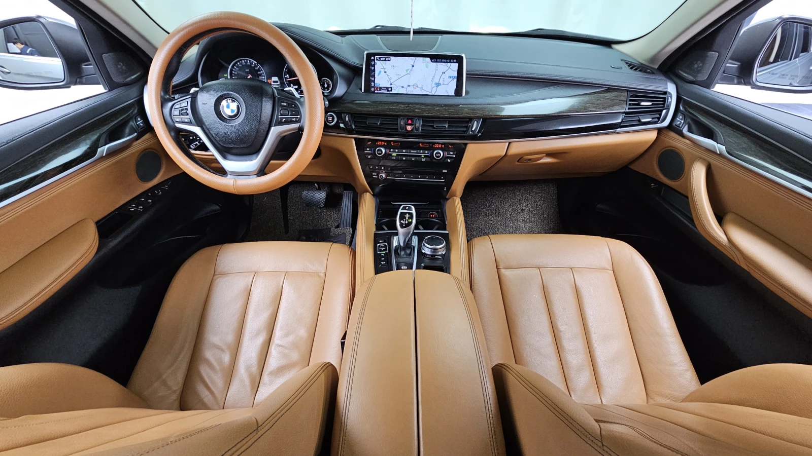 BMW X6 xDrive30d* HUD* 360* ЛЮК* КРАЙНА ЦЕНА, снимка 7 - Автомобили и джипове - 55348829