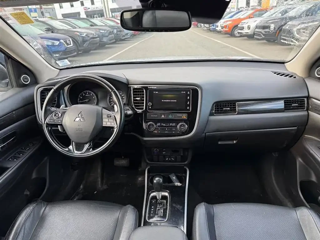 Mitsubishi Outlander GT* 3.0i* 6+ 1* 4X4* V6, снимка 7 - Автомобили и джипове - 55478977