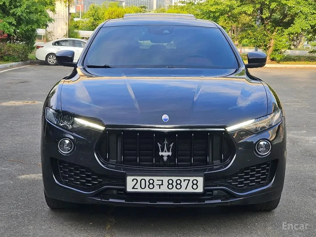 Maserati Levante * 3.0 AWD Sport * ЦЕНА ДО БГ, снимка 2 - Автомобили и джипове - 56086080