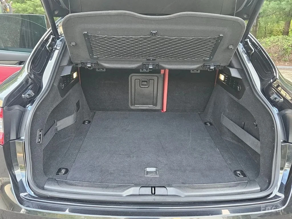 Maserati Levante * 3.0 AWD Sport * ЦЕНА ДО БГ, снимка 12 - Автомобили и джипове - 56086080