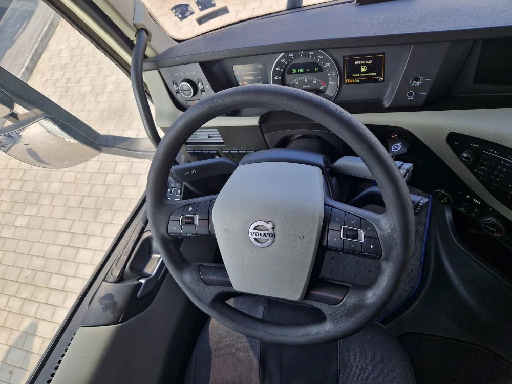 Volvo Fh 460  - изображение 10