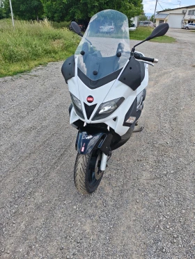 ������ Aprilia Sr