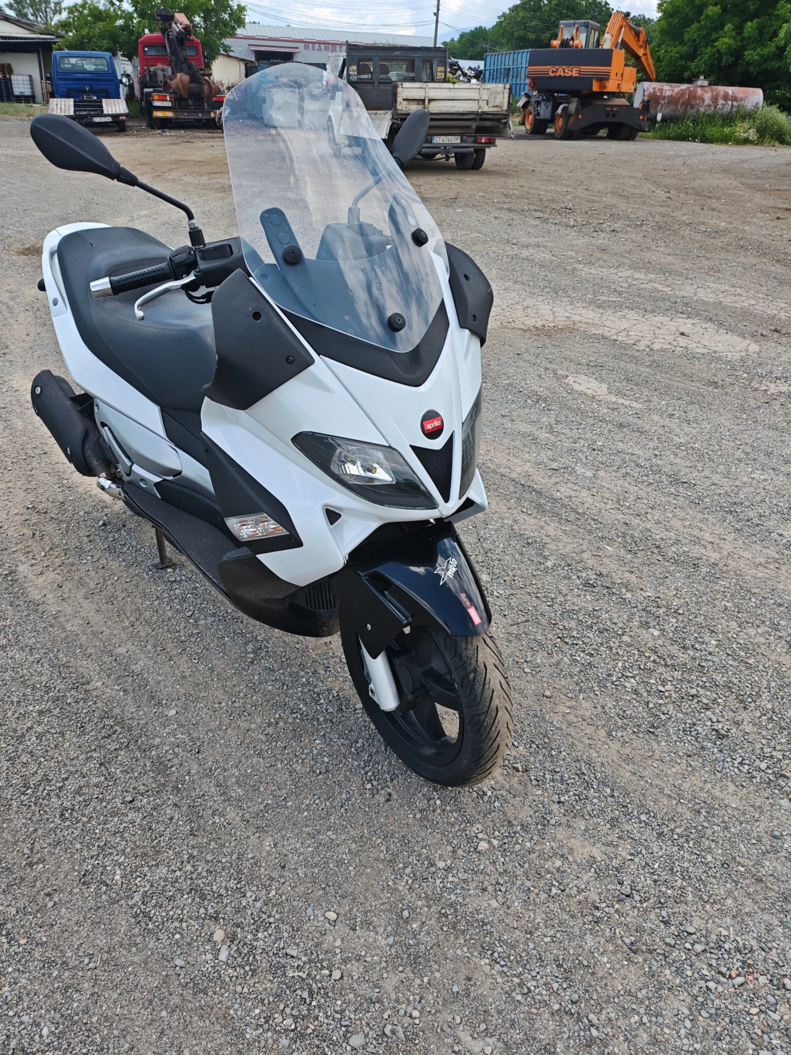 Aprilia Sr Sr300Max, снимка 2 - Мотоциклети и мототехника - 54957363