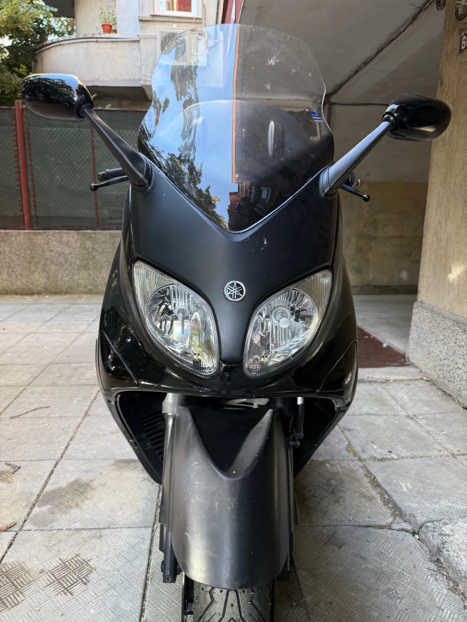 Yamaha T-max