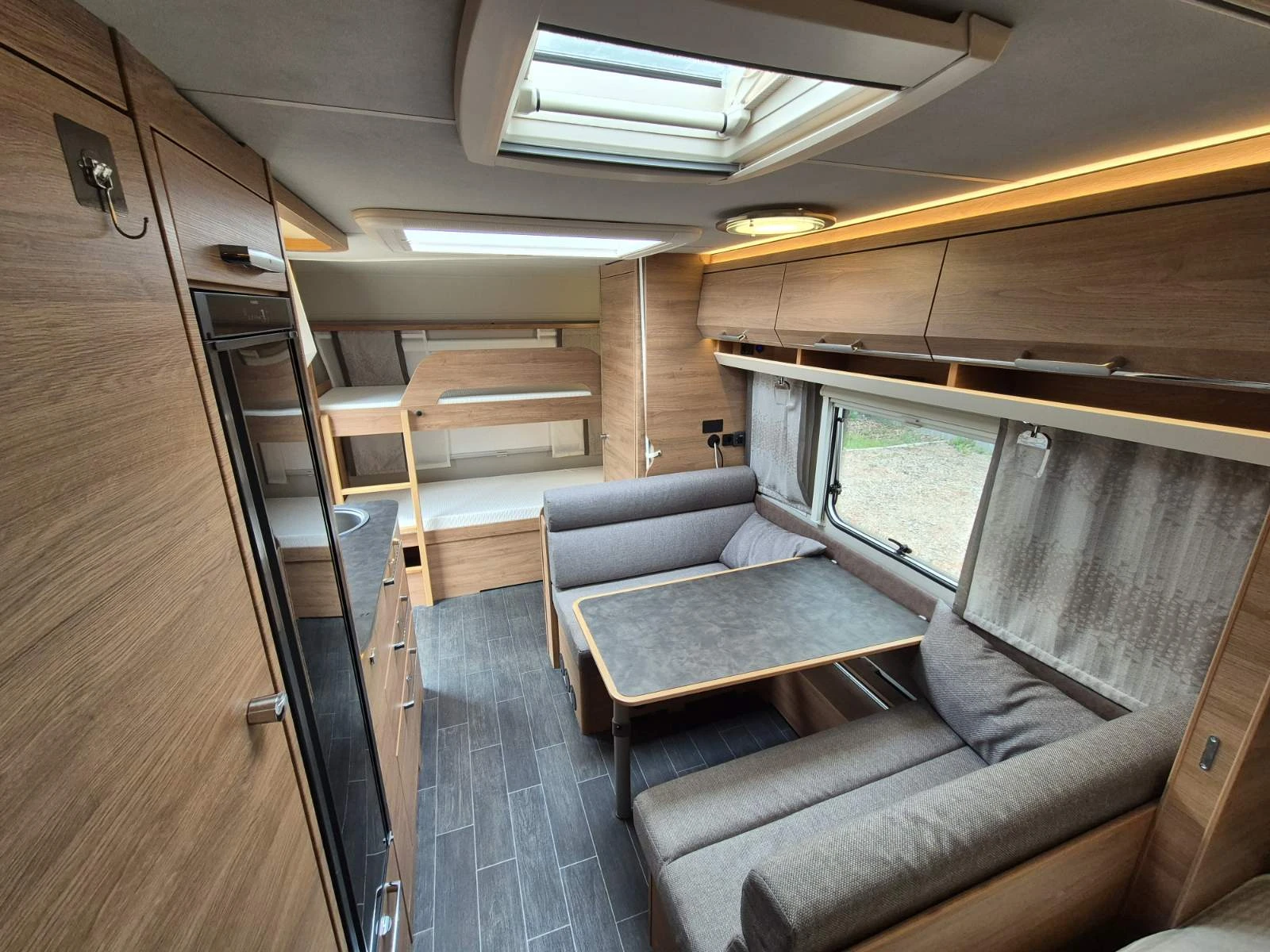 Каравана Tabbert Da Vinci 550 DM, снимка 10 - Каравани и кемпери - 54472443