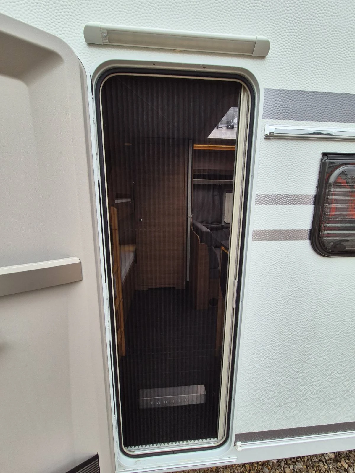 Каравана Tabbert Da Vinci 550 DM, снимка 7 - Каравани и кемпери - 54472443