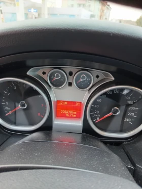 Ford Focus 1.6i газ, снимка 14