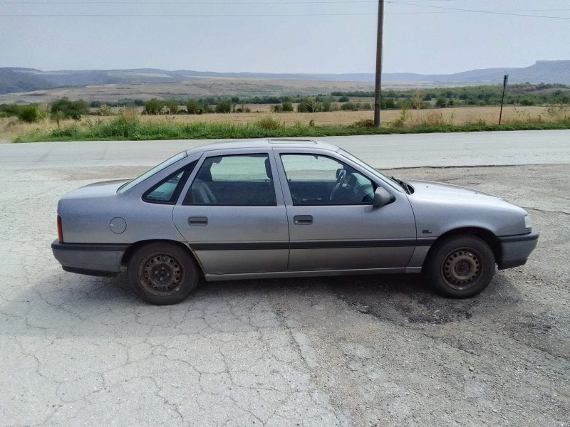 Opel Vectra, снимка 3 - Автомобили и джипове - 47257543