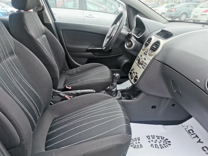 Opel Corsa 1.3 CDTI, снимка 14 - Автомобили и джипове - 47686823