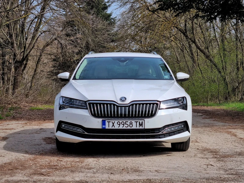 Skoda Superb 2.0TDI/7-DSG/DIGITAL/LED/KOJA, снимка 2 - Автомобили и джипове - 49607351