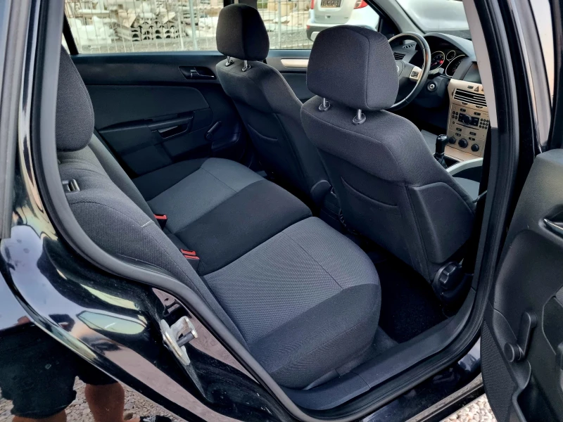 Opel Astra 1.6i 115ks., снимка 15 - Автомобили и джипове - 51018794